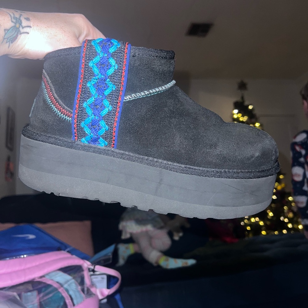 DISCONTINUED PLATFORM ULTRA MINI UGGS